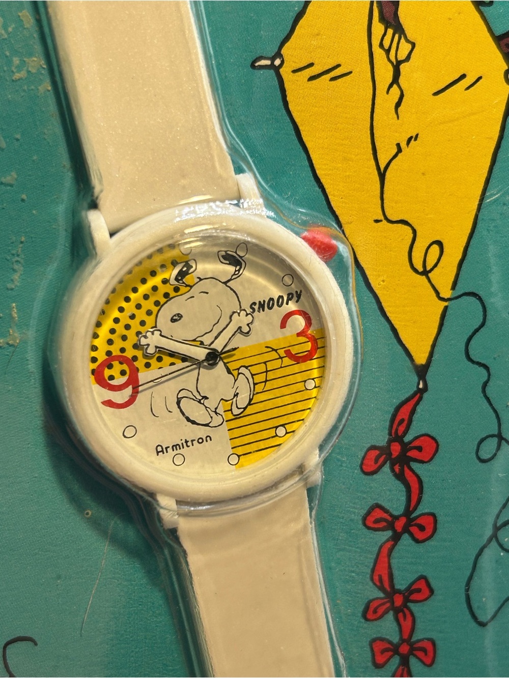 Armitron White Peanuts Snoopy Watch - Picture 2 of 3
